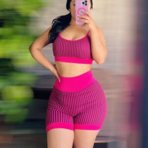 Conjunto deportivo rayas